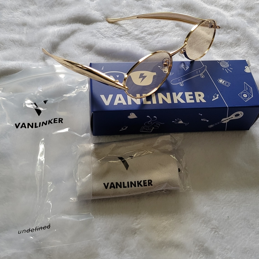 Women's Retro Gold Frame Tinted Glasses